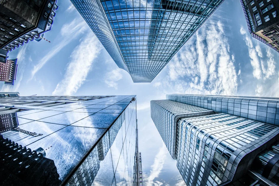 What’s the Difference Between Working with Start-ups and Enterprise Companies?